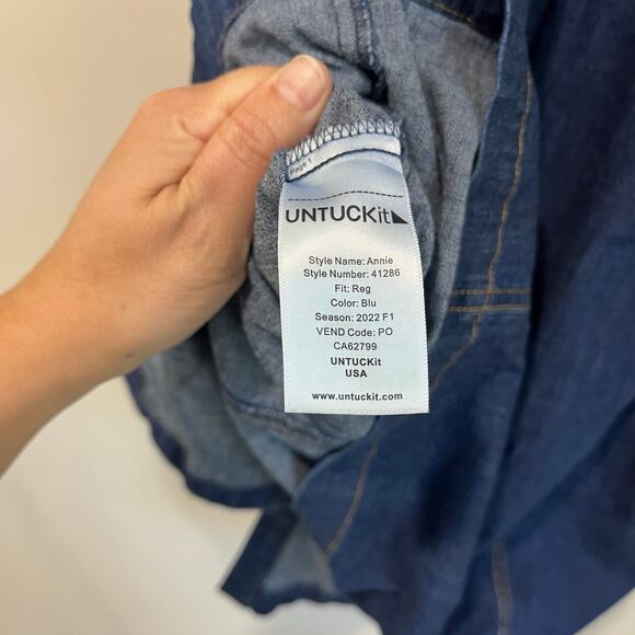 Untuckit For Her Denim Long Sleeve Shirt Career Professional Dress Size 10 - Picture 7 of 7